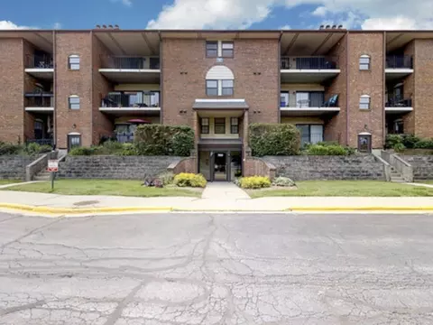 760 Weidner Rd #107, Buffalo Grove, IL 60089