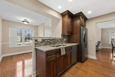 Kitchen - 1675 Chelmsford Ct #1, Bartlett, IL 60103 photo 1 of 3