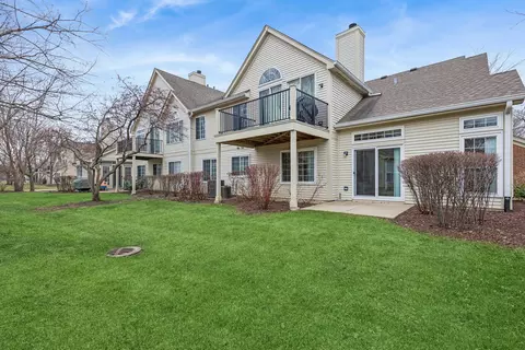 Exterior - 1675 Chelmsford Ct #1, Bartlett, IL 60103 photo 3 of 5