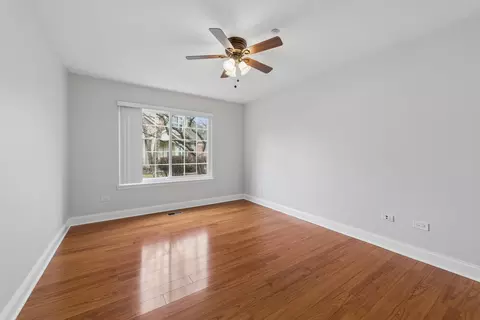 Bedroom - 1675 Chelmsford Ct #1, Bartlett, IL 60103 photo 2 of 2