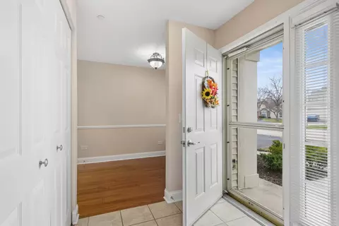 Entry Way - 1675 Chelmsford Ct #1, Bartlett, IL 60103 photo 1 of 2
