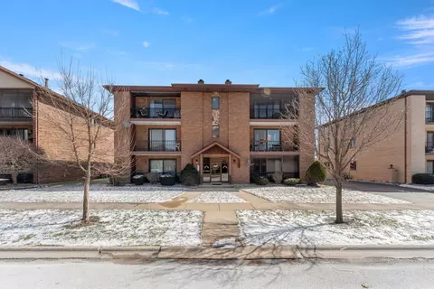 16819 81st Ave #1S, Tinley Park, IL 60477