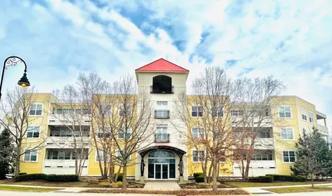 977 Harris Rd #34, Grayslake, IL 60030