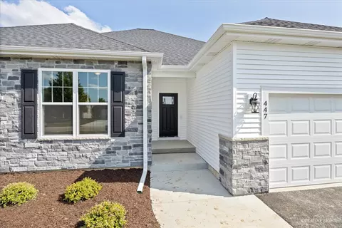3389 Comstock Ave, Dekalb, IL 60115 photo 3