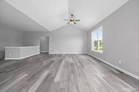 3389 Comstock Ave, Dekalb, IL 60115 photo 13