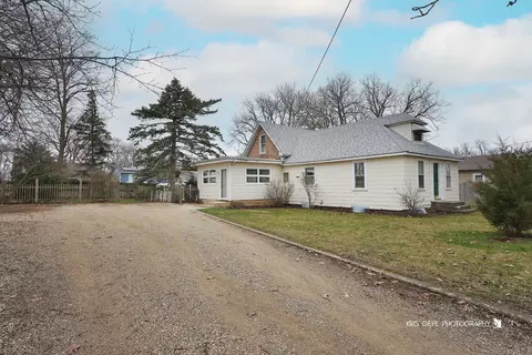 35694 N Laurel Ave, Ingleside, IL 60041
