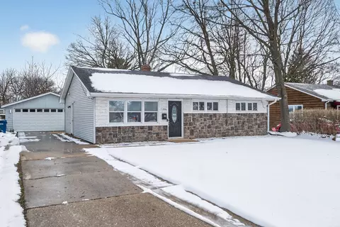 1306 N 1st St, Dekalb, IL 60115