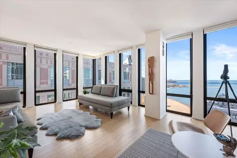 Living - 200 E Delaware Pl #32AF, Chicago, IL 60611 photo 1 of 7