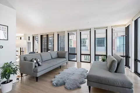 Living - 200 E Delaware Pl #32AF, Chicago, IL 60611 photo 3 of 7