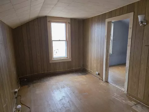 Bedroom - 309 E 3rd St, Tampico, IL 61283 photo 2 of 3