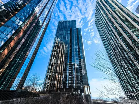 211 N Harbor Dr #1307, Chicago, IL 60601