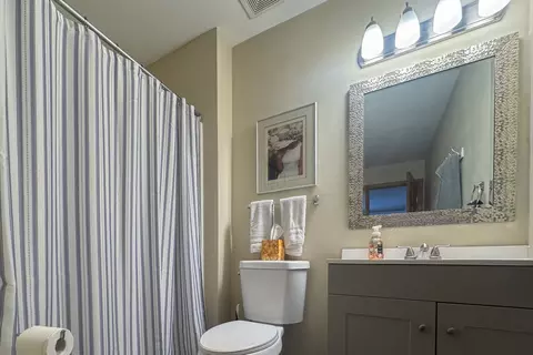 Bath - 10178 Monarch Rd #D, Roscoe, IL 61073 photo 1 of 2
