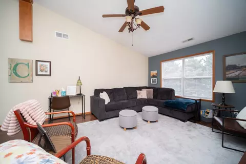 Living - 10178 Monarch Rd #D, Roscoe, IL 61073 photo 2 of 4