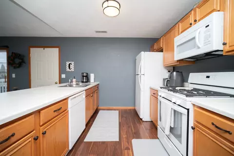 Kitchen - 10178 Monarch Rd #D, Roscoe, IL 61073 photo 2 of 3