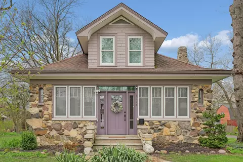 4136 Raymond Ave, Brookfield, IL 60513