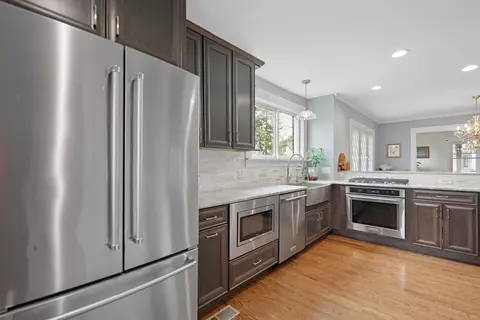 Kitchen - 4136 Raymond Ave, Brookfield, IL 60513 photo 2 of 4