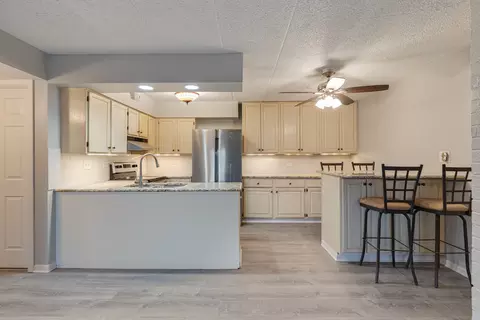 433 Cavalier Ct #101A, West Dundee, IL 60118 photo 7