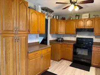 Kitchen - 404 N Maple St, Christopher, IL 62822 photo 5 of 6