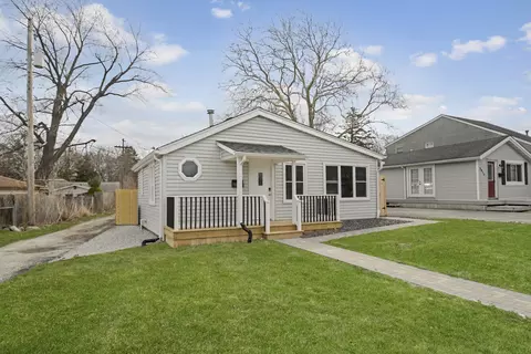 3813 Morgan St, Steger, IL 60475