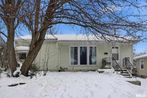 2427 29 12 St, Rock Island, IL 61201