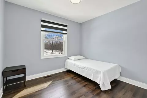 Bedroom - 2004 E Parkview Cir, Hoffman Estates, IL 60169 photo 1 of 4
