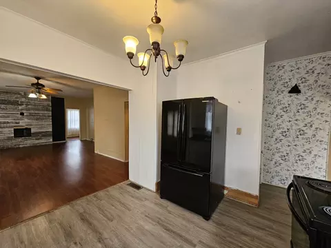Other - 615 Mitchell St, Benton, IL 62812 photo 5 of 8