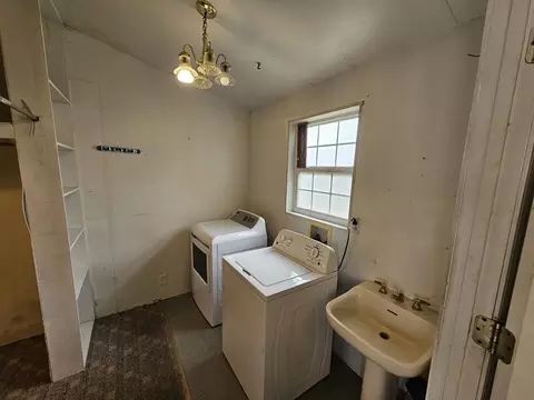 Other - 615 Mitchell St, Benton, IL 62812 photo 7 of 8