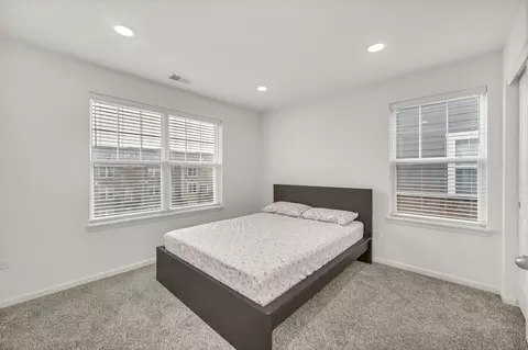 Bedroom - 60 Grey Wolf Dr, Wheeling, IL 60090 photo 1 of 4