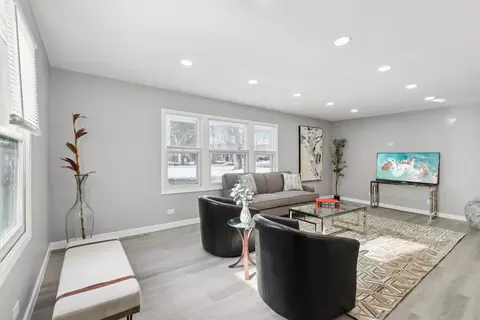 4 N327 7th Ave, Addison, IL 60101 photo 5