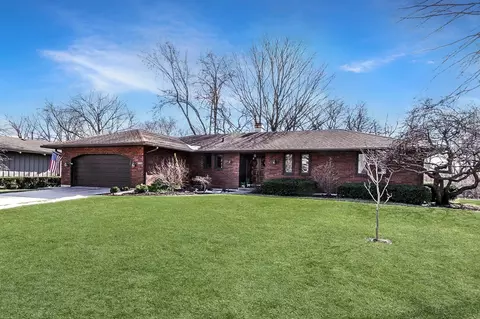 1865 Kevin Ave, Elgin, IL 60123