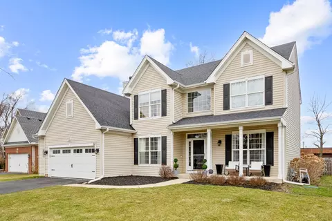 52 Talcott Ave, Crystal Lake, IL 60014