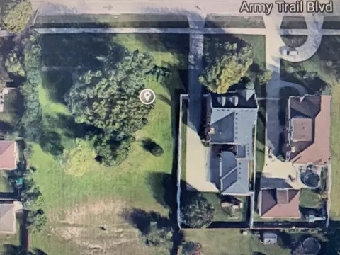 427 W Army Trail Rd, Addison, IL 60101