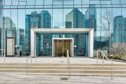 Exterior - 363 E Wacker Dr #2108, Chicago, IL 60601 photo 2 of 3