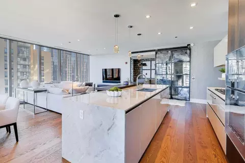Kitchen - 363 E Wacker Dr #2108, Chicago, IL 60601 photo 3 of 6