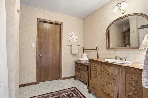 Bath - Undisclosed, Peotone, IL 60468 photo 5 of 7