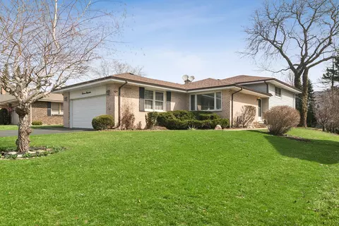 1119 S Pine Ave, Arlington Heights, IL 60005