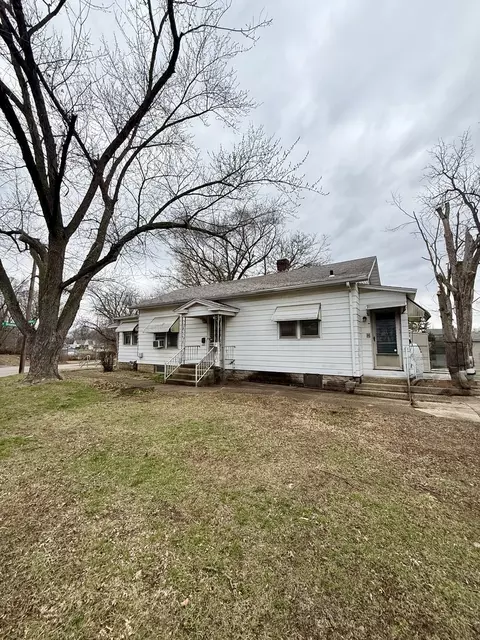 1902 N Broadway St, Peoria, IL 61604