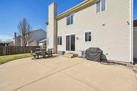 Exterior - 6427 Midleton Ln, Mchenry, IL 60050 photo 3 of 4