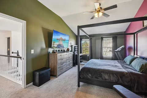 Bedroom - 6427 Midleton Ln, Mchenry, IL 60050 photo 2 of 3