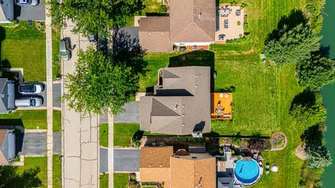 View/Area - 14053 S Lakeridge Dr, Plainfield, IL 60544 photo 6 of 7