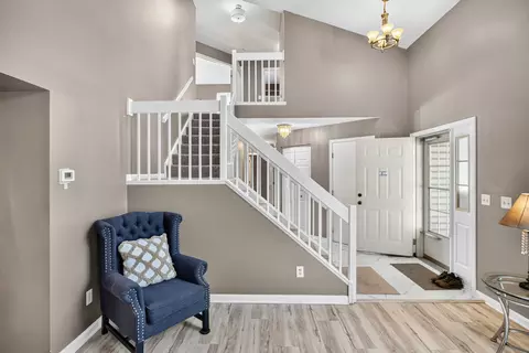 Entry Way - 14053 S Lakeridge Dr, Plainfield, IL 60544 photo 2 of 3