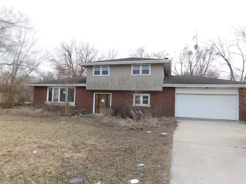 150 W Dixie Hwy, Saint Anne, IL 60964