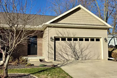 801 Wartburg Dr, Bloomington, IL 61704