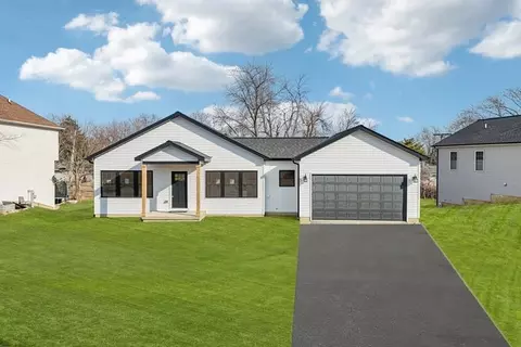 907 Harley Ct, Aurora, IL 60505