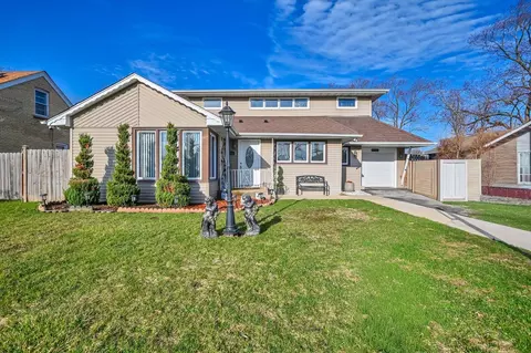 7964 Lavergne Ave, Burbank, IL 60459