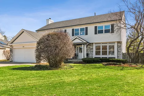 302 Chateau Dr, Buffalo Grove, IL 60089