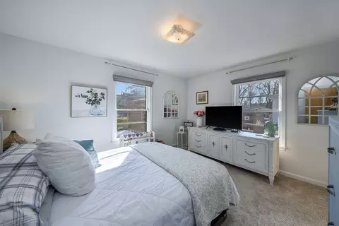 Bedroom - 1031 N Spring St, Elgin, IL 60120 photo 1 of 5