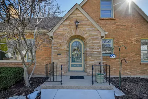 Other - 1031 N Spring St, Elgin, IL 60120 photo 1 of 4