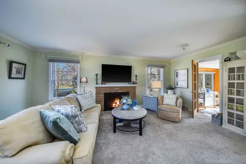 Living - 1031 N Spring St, Elgin, IL 60120 photo 2 of 4