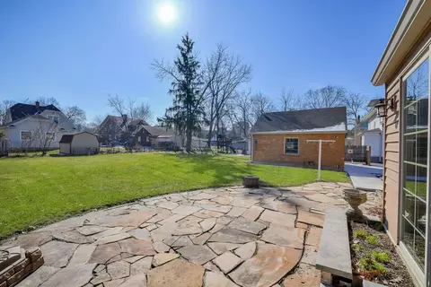Exterior - 1031 N Spring St, Elgin, IL 60120 photo 4 of 6